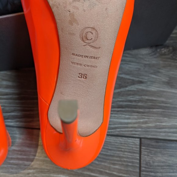 EUC (W36) - McQUEEN Neon Orange Pump - Picture 8 of 11
